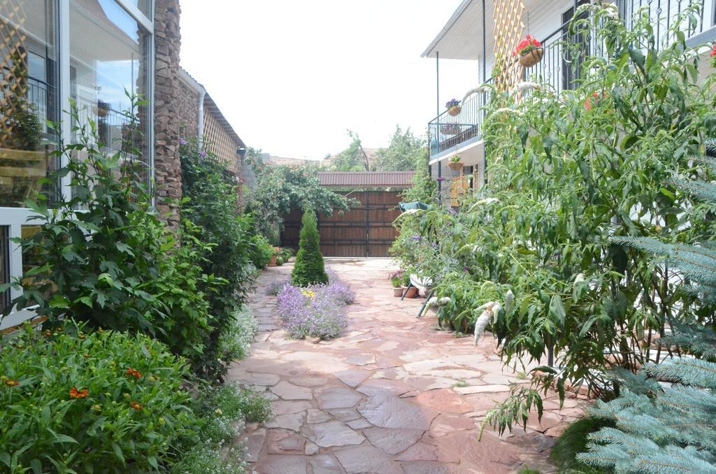 Guest House Fairy Tale Kaji-Say Bagian luar foto